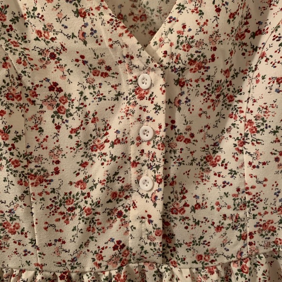 Spring dress - Picture 2 of 7